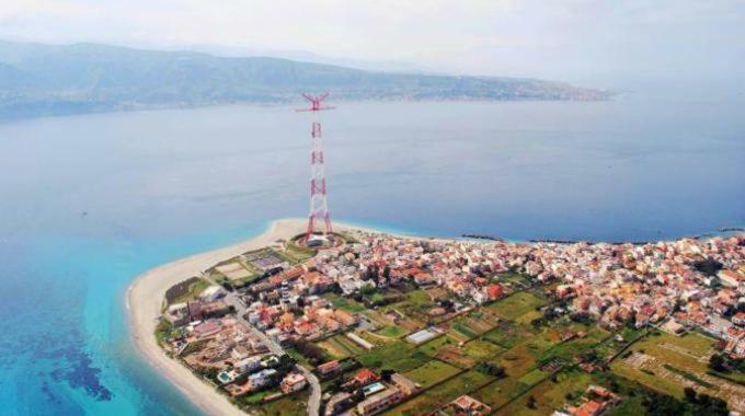 Tyrrhenian Sea Apartment Torre di Faro Dış mekan fotoğraf