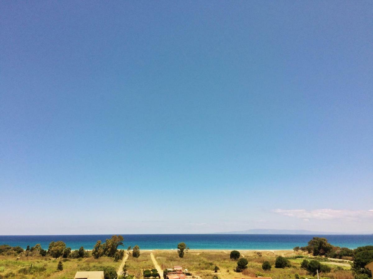 Tyrrhenian Sea Apartment Torre di Faro Dış mekan fotoğraf
